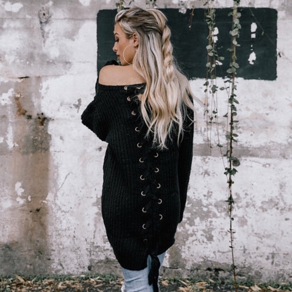 Black lace up sweater - Picture 2 of 2